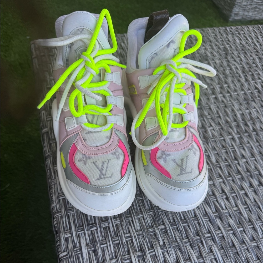 Louis Vuitton Archlight Sneakers sz 38
